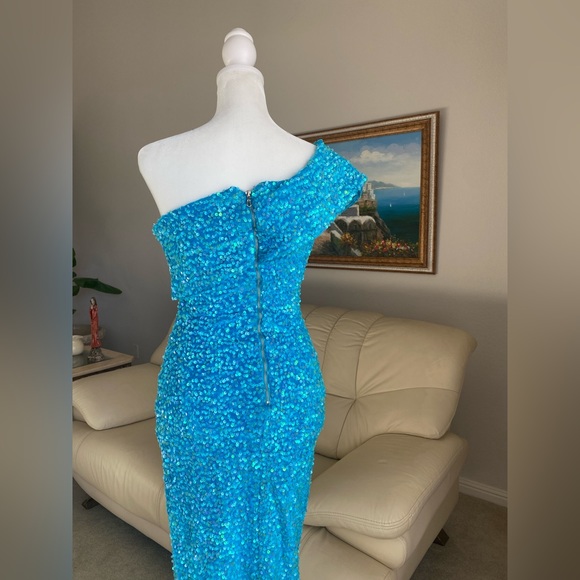 Size SX STRAPLESS MIDI DRESS NEW IN BLUE - Picture 9 of 15